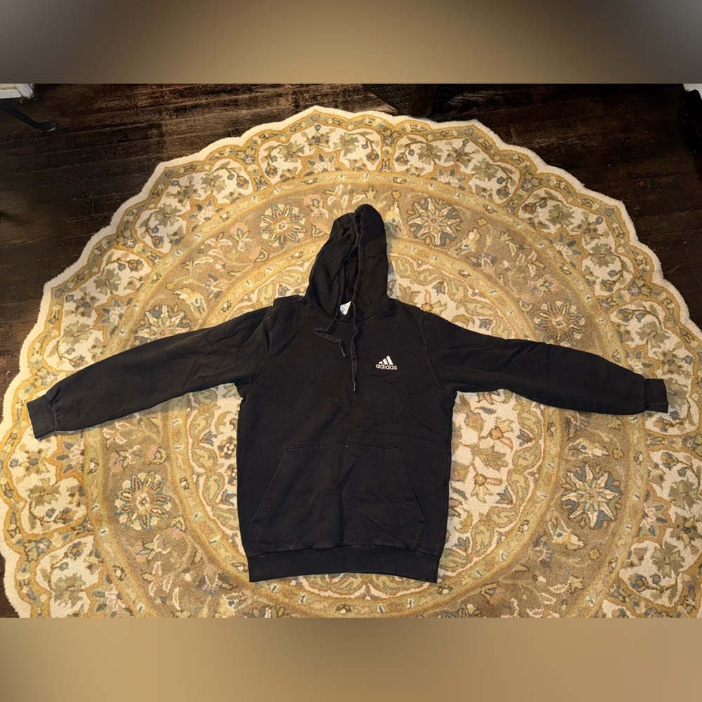 adidas Men's Pullover Hoodie. Size Medium Good Condition
